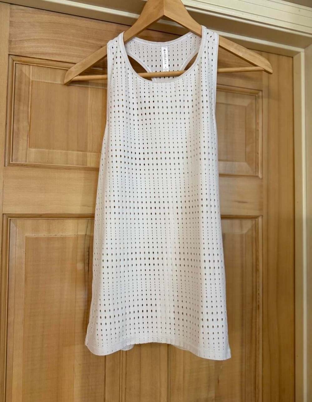 Athleta Tank Top Size S White Laser Cutout Mesh Athletic